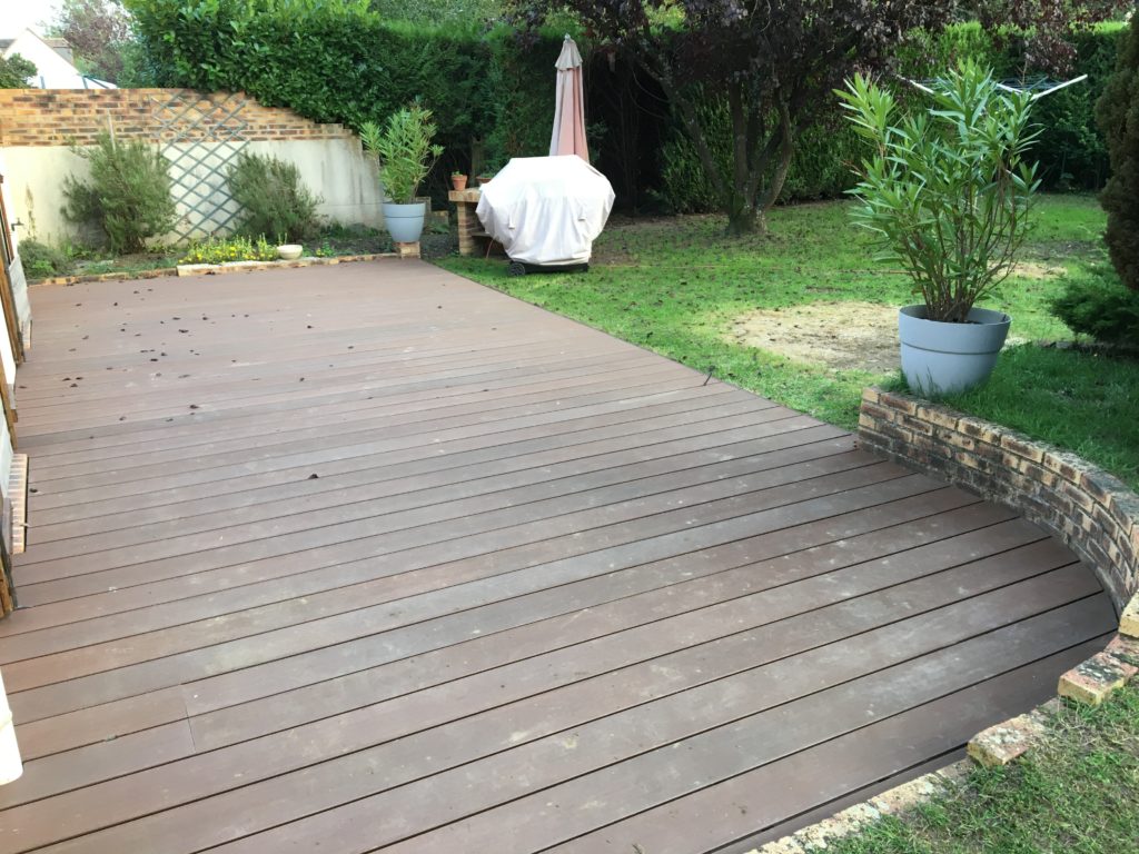 Installation d'une terrasse en bois composite